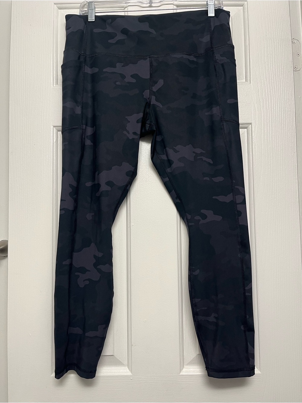 Avia Black & Dark Gray Camo Leggings